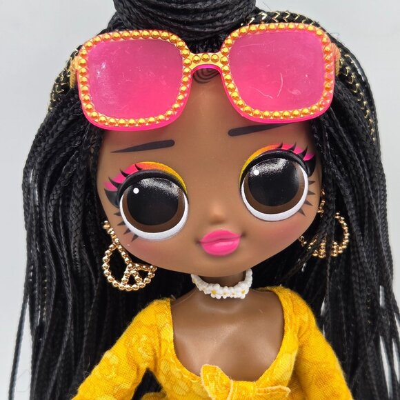 LOL Surprise OMG World Travel Sunset Fashion Doll With Accessories 10" Collectib - Picture 2 of 5